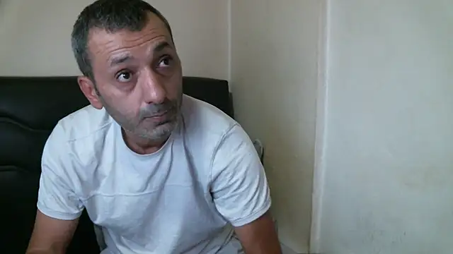 Snapshot of Rator_2 chatting on 15, 9, 2025 Rator 2 online show from 15, 9, 2025