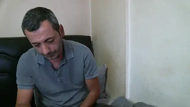 Snapshot of Rator_2 chatting on 4, 10, 2025 Rator 2 online show from 4, 10, 2025