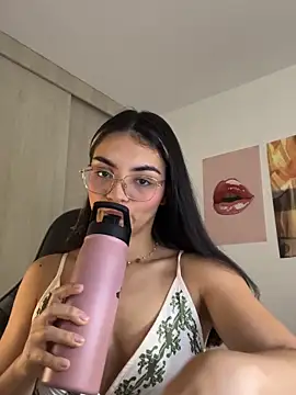 Cat2525 online show from 11, 4, 2026