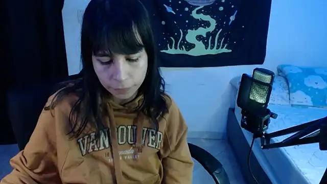 Snapshot of shy_katy_ chatting on 18, 1, 2025 shy katy online show from 18, 1, 2025