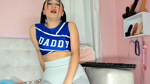 tinysara online show from 31, 1, 2025