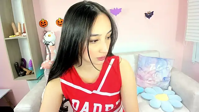 tinysara online show from 6, 10, 2025