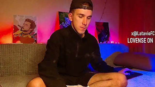 Midnighter  online show from 8, 2, 2025