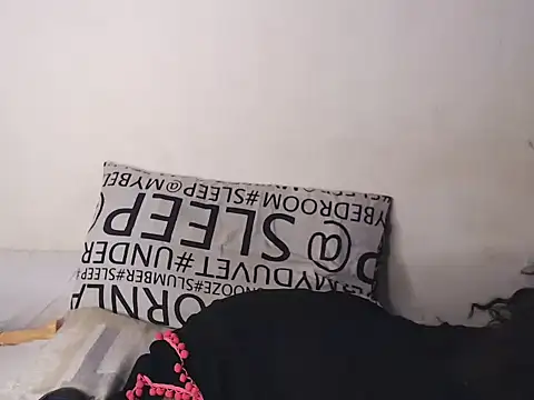 wetmypants online show from 7, 7, 2026