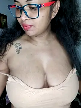 Snapshot of chalohott chatting on 10, 7, 2026 chalohott online show from 10, 7, 2026