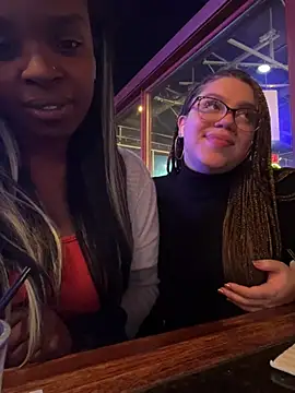 QueenNuttCollector online show from 18, 1, 2025