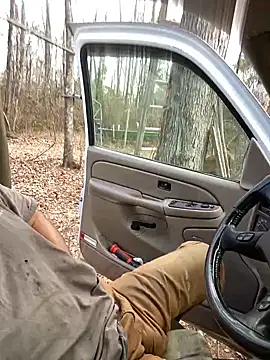 Snapshot of Themechanic420 chatting on 10, 2, 2025 Themechanic420 online show from 10, 2, 2025