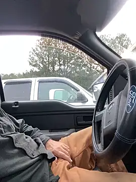 Snapshot of Themechanic420 chatting on 13, 2, 2025 Themechanic420 online show from 13, 2, 2025