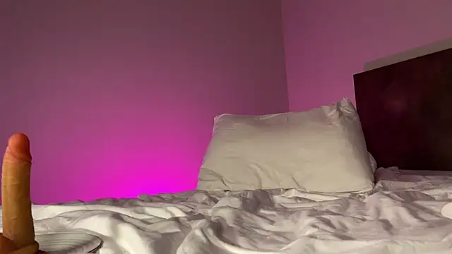 Pi-x-ie online show from 7, 4, 2026