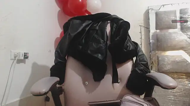 toxxxic cams online show from 7, 2, 2026