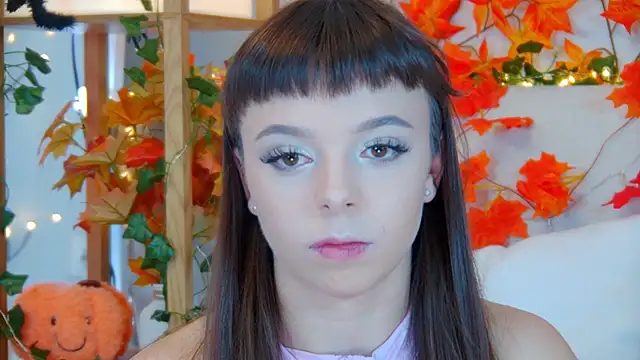 Snapshot of ElisabethDavis chatting on 8, 10, 2025 ElisabethDavis online show from 8, 10, 2025