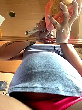 Snapshot of Vaiolet_a chatting on 3, 12, 2024 Vaiolet a online show from 3, 12, 2024