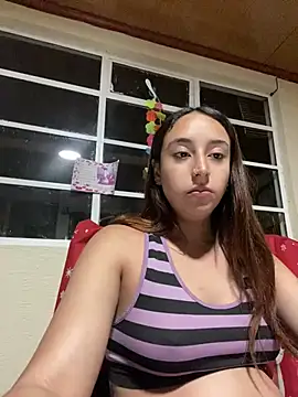 Snapshot of Vaiolet_a chatting on 12, 12, 2024 Vaiolet a online show from 12, 12, 2024