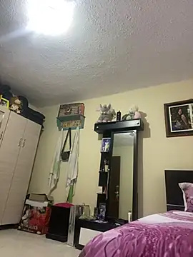 Snapshot of Vaiolet_a chatting on 12, 12, 2024 Vaiolet a online show from 12, 12, 2024