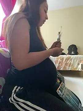 Snapshot of Vaiolet_a chatting on 7, 1, 2025 Vaiolet a online show from 7, 1, 2025