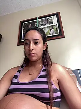 Snapshot of Vaiolet_a chatting on 15, 1, 2025 Vaiolet a online show from 15, 1, 2025