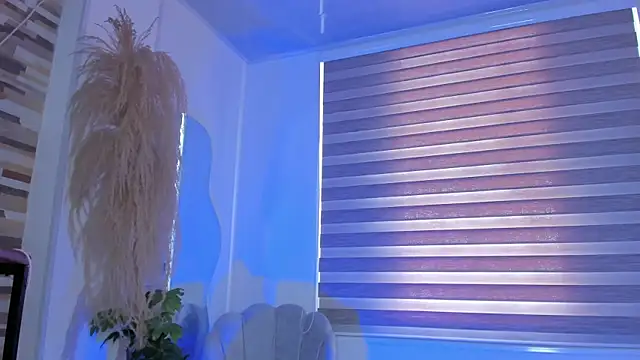 Vanesa novvoa online show from 4, 2, 2025