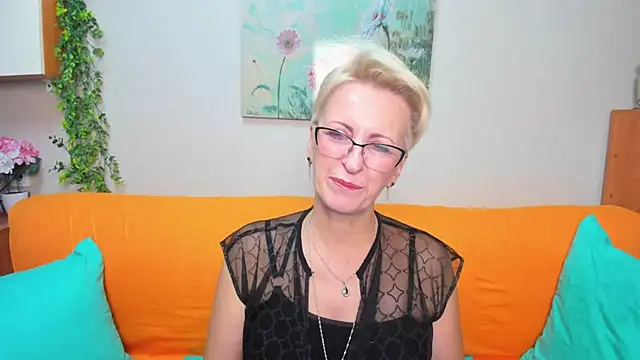 iamyourdream89 online show from 15, 10, 2025