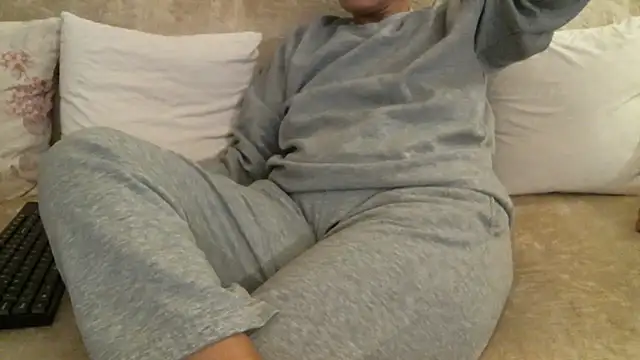 Snapshot of mysteriouscouple001 chatting on 22, 12, 2024 mysteriouscouple001 online show from 22, 12, 2024