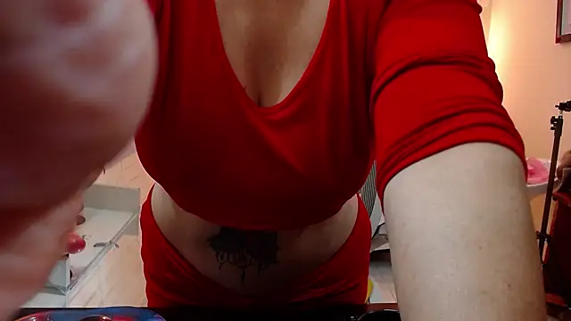 Snapshot of Sarah_teiku chatting on 27, 12, 2024 Sarah teiku online show from 27, 12, 2024