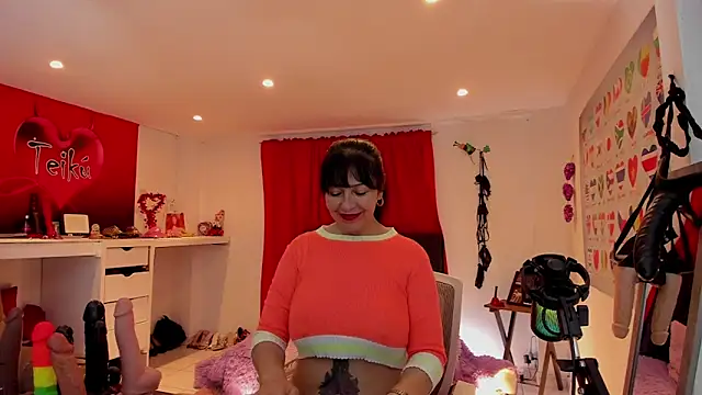 Sarah teiku online show from 9, 6, 2026