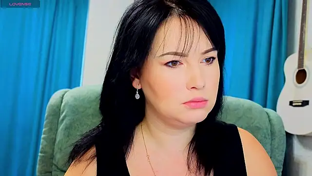 Snapshot of Katniss_K chatting on 2, 10, 2025 Katniss K online show from 2, 10, 2025