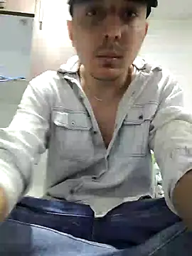 Snapshot of axeldaviid chatting on 7, 3, 2026 axeldaviid online show from 7, 3, 2026