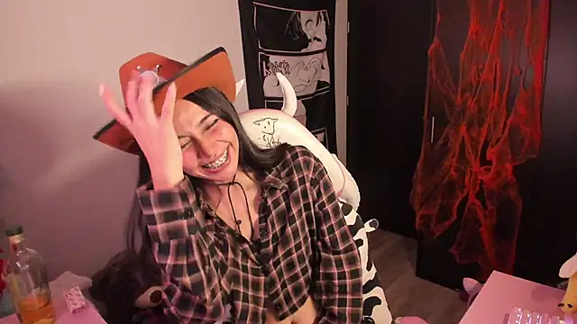 amber yull online show from 31, 10, 2025