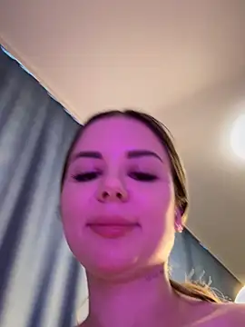 Alina Vibe Me online show from 25, 2, 2025