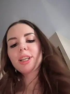 Alina Vibe Me online show from 8, 3, 2025