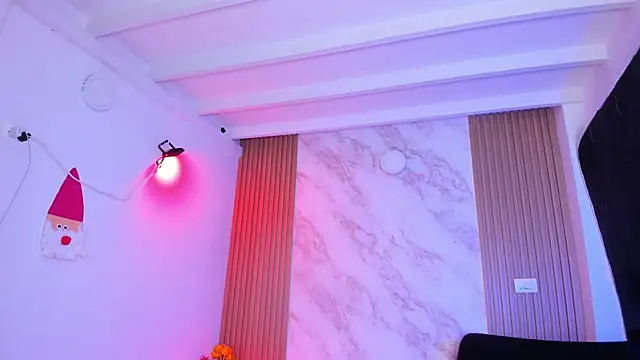 Megan blue7 online show from 13, 2, 2025