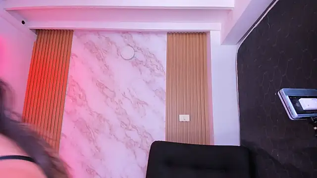 Megan blue7 online show from 17, 2, 2025