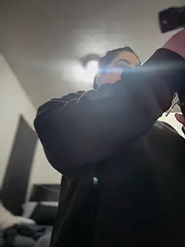 Snapshot of kimmiakiss22 chatting on 6, 3, 2026 kimmiakiss22 online show from 6, 3, 2026