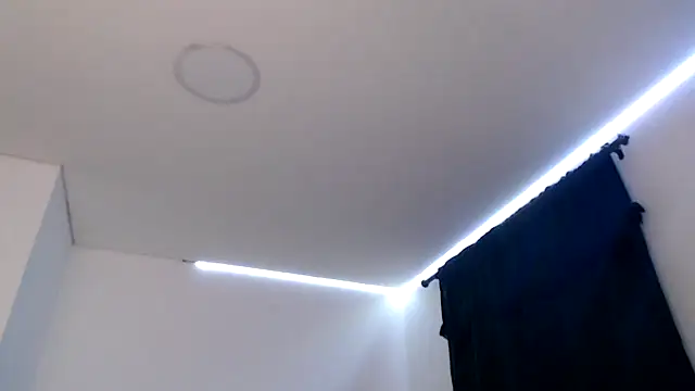 Snapshot of dolcemacca chatting on 1, 10, 2025 dolcemacca online show from 1, 10, 2025