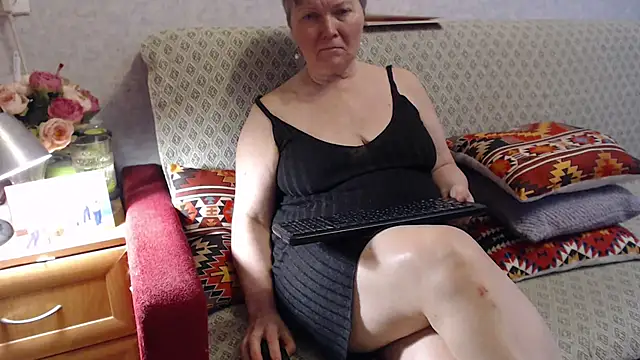 Snapshot of zarinafonliberman chatting on 25, 4, 2026 zarinafonliberman online show from 25, 4, 2026