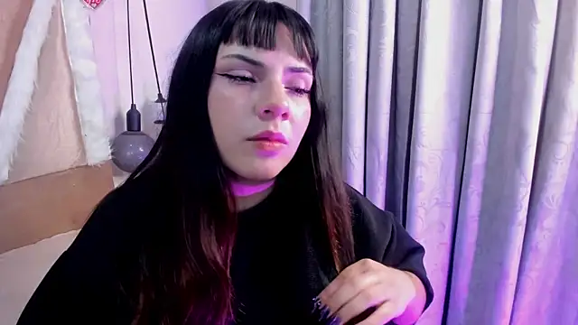 xhinata hyugax online show from 23, 3, 2026