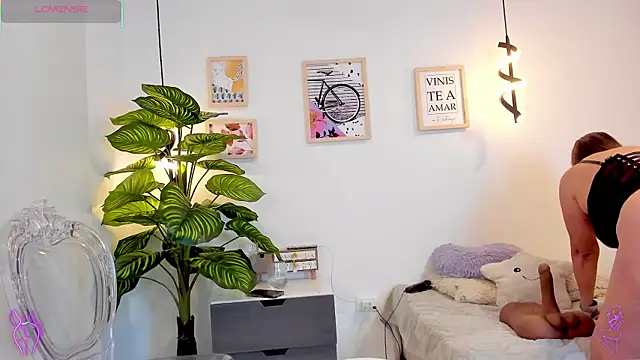 Rachel  Lang online show from 10, 11, 2025