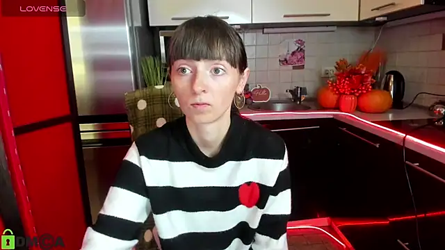 TayanaJons online show from 4, 10, 2025