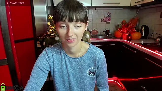 TayanaJons online show from 9, 10, 2025