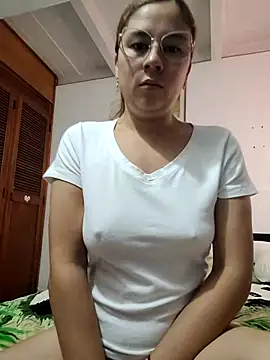 Snapshot of selena_gomez2 chatting on 23, 10, 2025 selena gomez2 online show from 23, 10, 2025