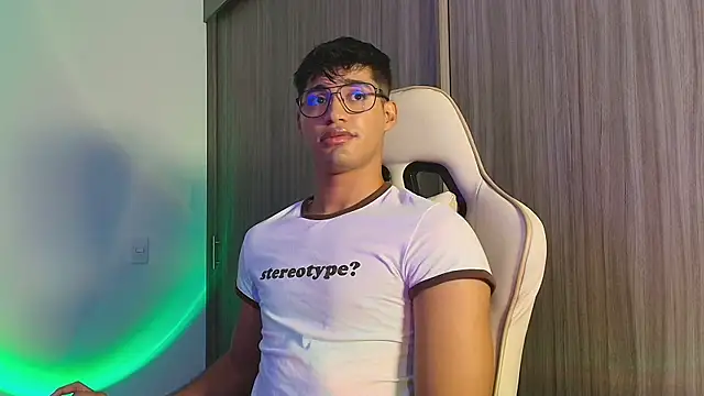 Jimmy Leeh  online show from 19, 10, 2025