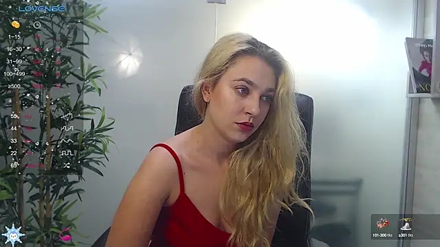 Snapshot of AvaBlue_ chatting on 14, 1, 2025 AvaBlue online show from 14, 1, 2025