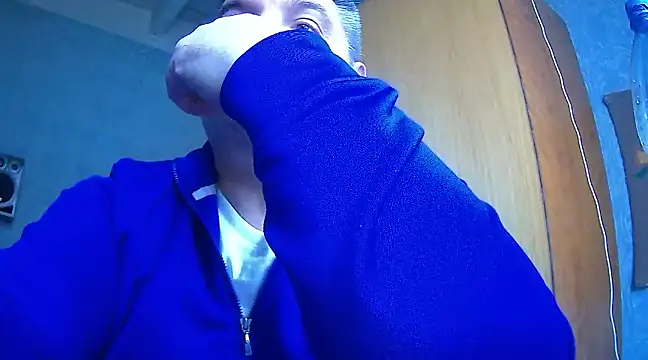 Snapshot of GYurmoka70 chatting on 5, 1, 2025 GYurmoka70 online show from 5, 1, 2025