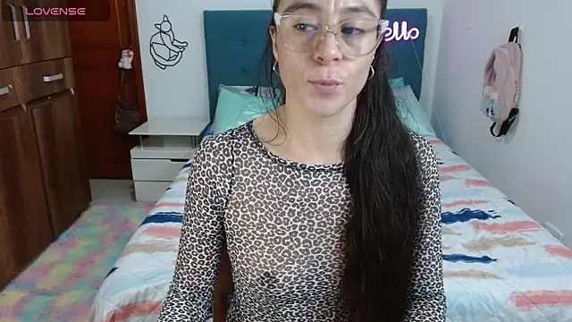Snapshot of antonella_sweet33 chatting on 30, 5, 2026 antonella sweet33 online show from 30, 5, 2026