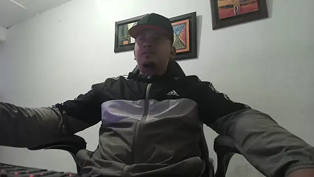 Snapshot of myke_andrade chatting on 18, 9, 2025 myke andrade online show from 18, 9, 2025