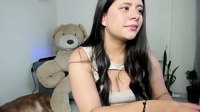 Snapshot of emily_adams01 chatting on 6, 7, 2026 emily adams01 online show from 6, 7, 2026