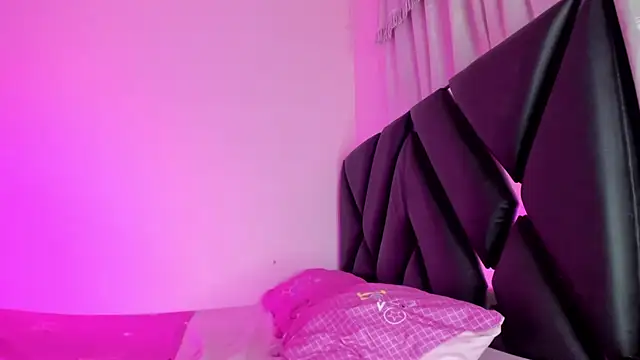 stephany doll  online show from 29, 3, 2026