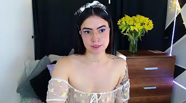 Isa Maiden1 online show from 12, 1, 2025