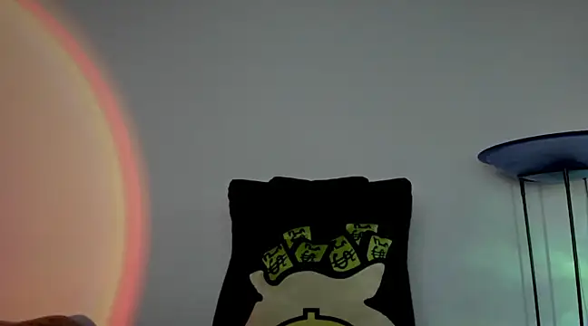 Mila  Paramo online show from 9, 1, 2025