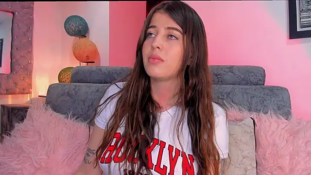 zoe kittylove online show from 18, 1, 2026